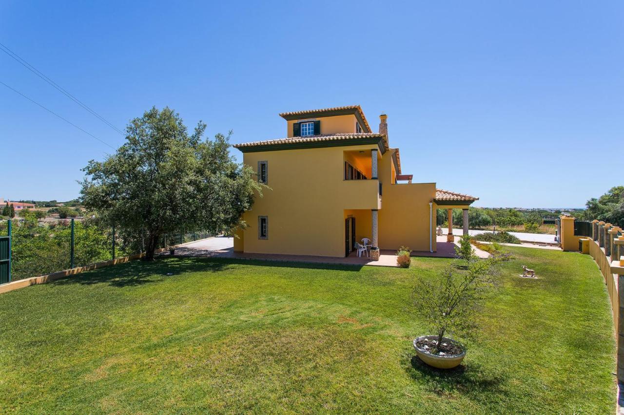 Villa Nincha - Heated Pool - Free Wi-Fi - Air Con Albufeira Exterior photo