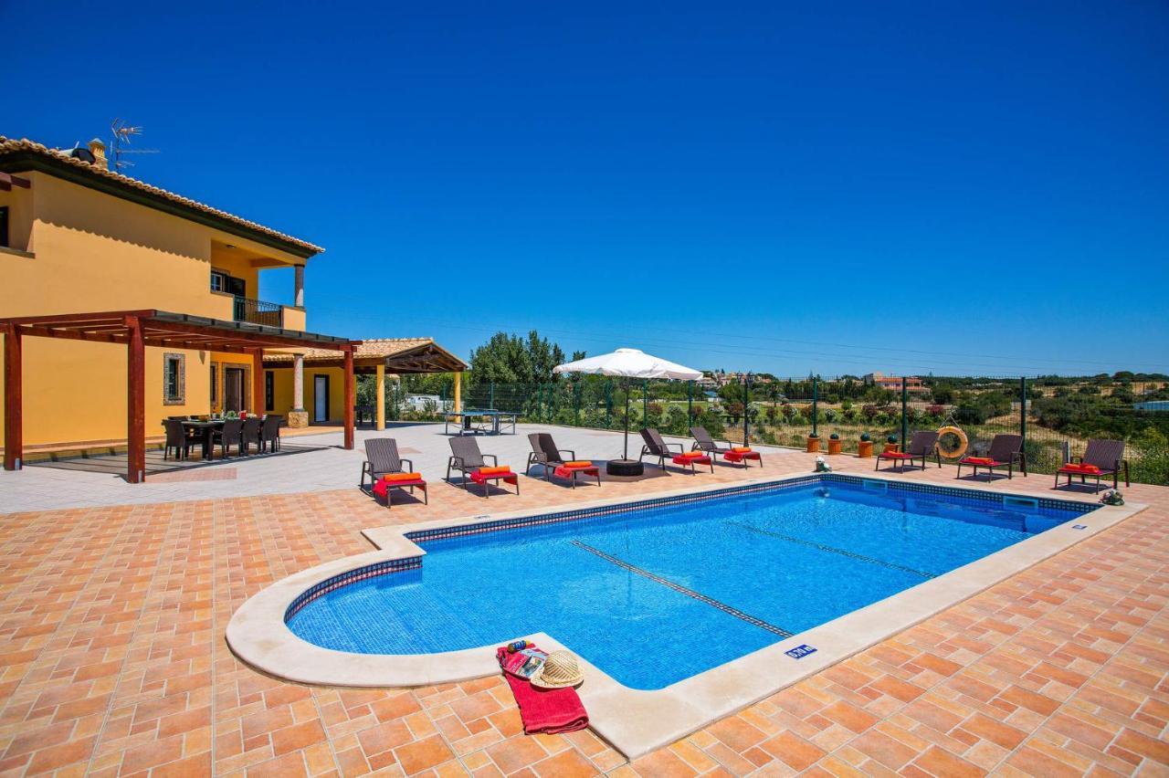 Villa Nincha - Heated Pool - Free Wi-Fi - Air Con Albufeira Exterior photo