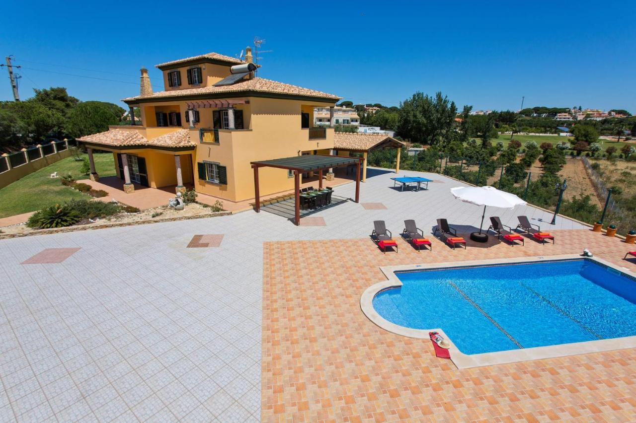 Villa Nincha - Heated Pool - Free Wi-Fi - Air Con Albufeira Exterior photo
